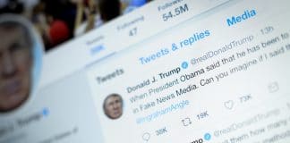 Twitter sanctionne le compte de Donald Trump pour avoir relayé une fake news