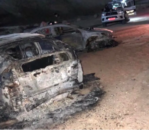 Coronavirus des colons israéliens placés en quarantaine incendient des voitures palestiniennes2
