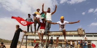 Tunisie - les manifestants ferment le principal site de production de pétrole du pays