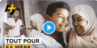 Algérie : Mohammad Rafik, 9 ans, entièrement dévoué à sa mère malade - VIDÉO