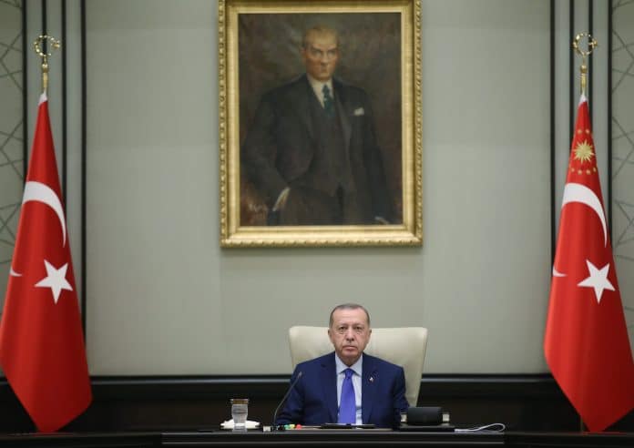 Erdogan appelle les musulmans à s'unir pour défendre notre religion