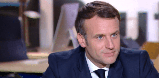 Emmanuel Macron souhaite honorer "300 à 500 noms" de personnes noires ou arabes