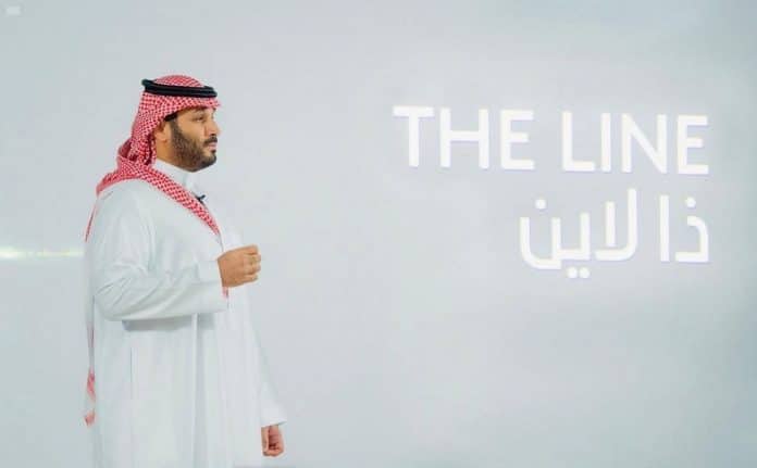 Le prince héritier d’Arabie saoudite dévoile le projet «THE LINE» dans la ville futuriste de NEOM