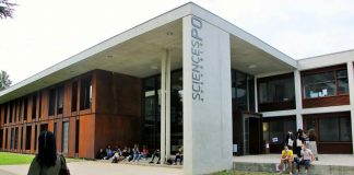 Sciences Po Grenoble - des étudiants affichent les noms de professeurs accusés islamophobie