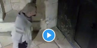 Jérusalem un colon israélien crache frénétiquement devant les portes d’une église - VIDEO (1)