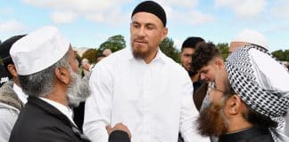 Australie - Sonny Bill Williams remporte la bataille judiciaire pour la construction d'une mosquée