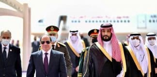 Mohammed bin Salman reçoit Abdelfattah al-Sissi pour une visite éclair